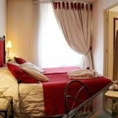 帕维侬剧院酒店 酒店