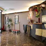 Pavillon Opera Grands Boulevards Otel 3*
