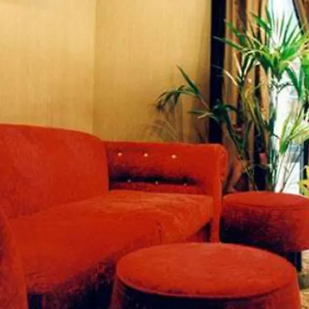 Hotell Pavillon Opéra Grands Boulevards 3*