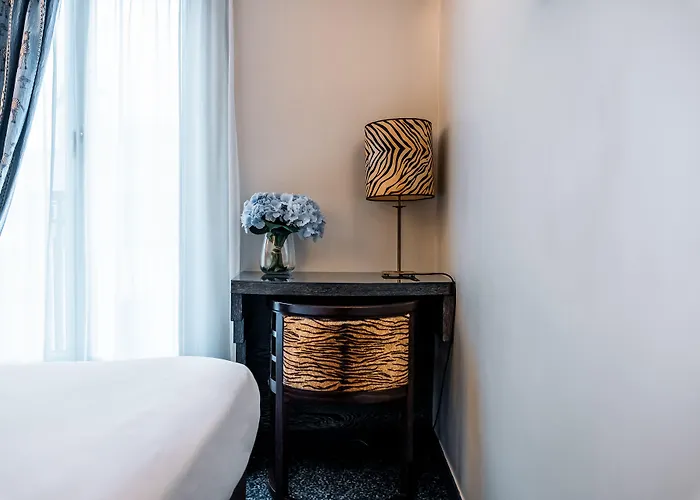 Pavillon Opera Grands Boulevards Paris